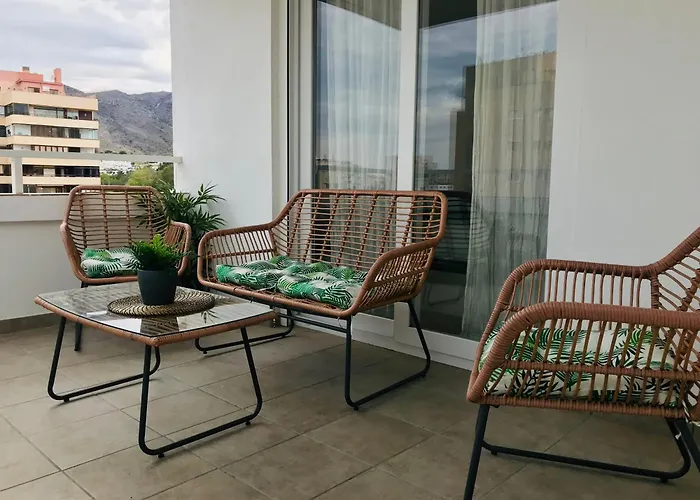Apartamento Frente Al Mar Torres De Playamar En Torremolinos